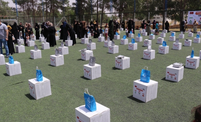 Akçakale’de ihtiyaç sahibi aileler unutulmadı