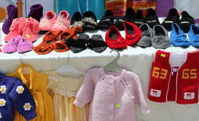 Kadınlar el emeği ürünleri sergilendi