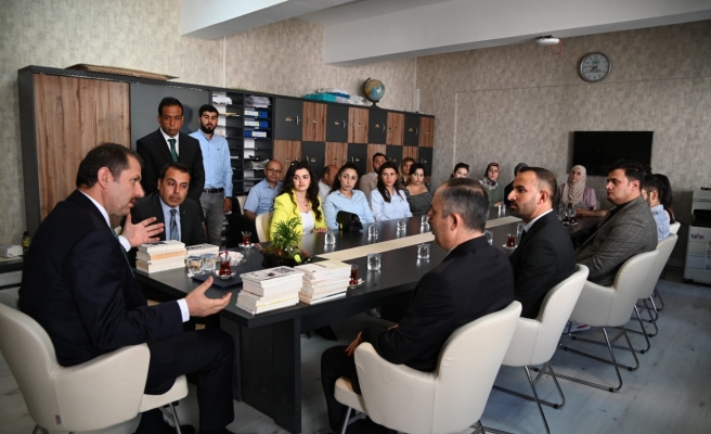 Vali Ayhan'ın önceliği eğitim