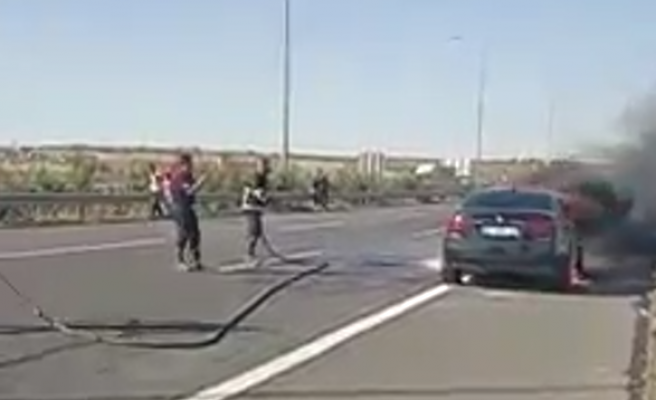 Hem müdahalede yetersiz kaldı, hem de telefonla çekim yaptı