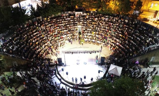 Sınava girecek öğrencilere moral gecesi