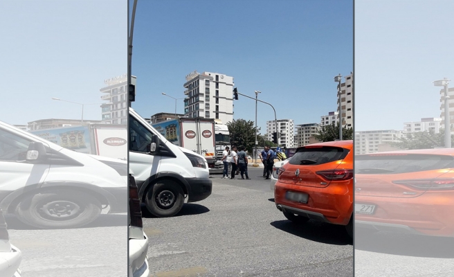 Karaköprü’de devre dışı kalan trafik ışıkları kazaya neden oldu