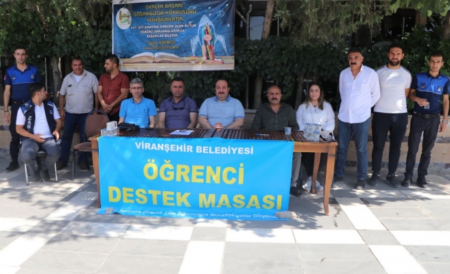 Başkan Ekinci öğrenci destek masasında