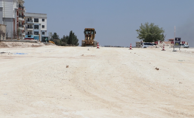 Büyükşehir’den Bozova ve Akçakale’de stabilize yol çalışması