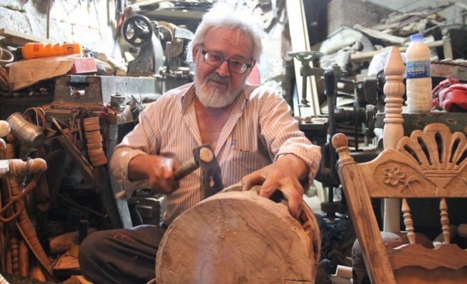 Ahşaba hayat veren eller bir bir yok oluyor