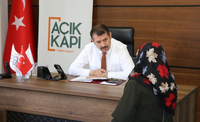 Vali Ayhan talepleri dinledi