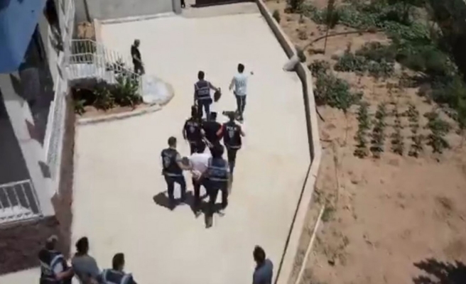 Akçakale’de telefon dolandırıcılarına operasyon! 4 gözaltı