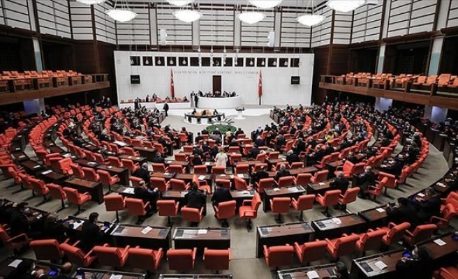 Öğrenci affı ve ek gösterge teklifi kabul edildi