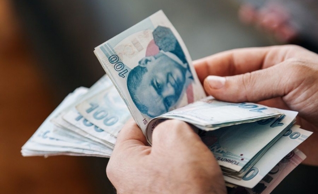 Emekli ikramiyeleri yatmaya başladı