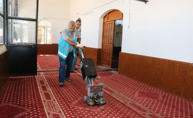 Haliliye’de ibadethaneler bayrama hazırlanıyor