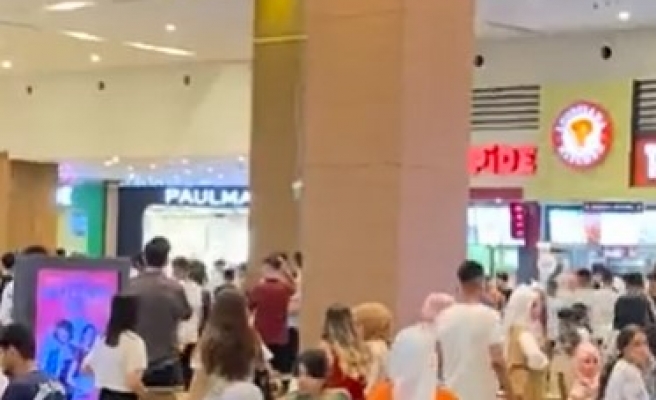Şanlıurfa'da AVM'de kavga!