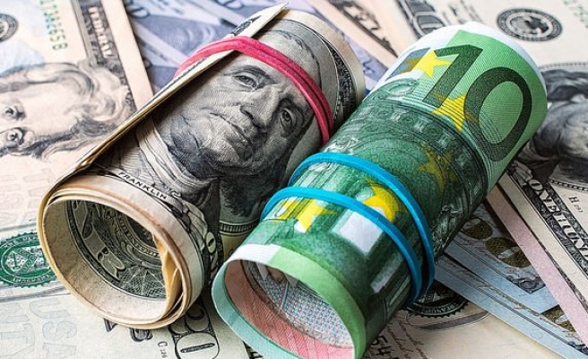 Euro ve dolarda tarihi gün