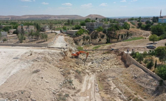 Birecik’te ulaşımı rahatlatacak yeni köprü!