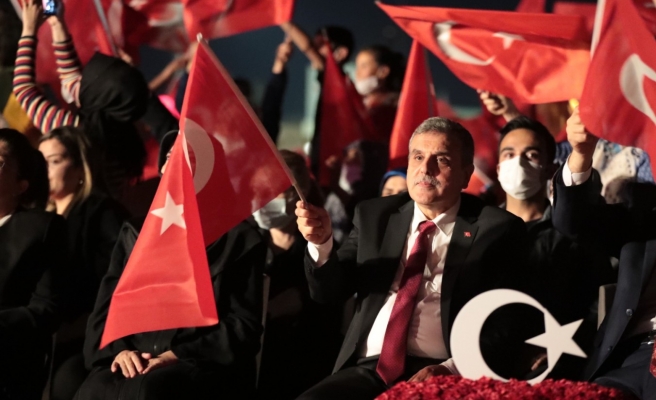 Beyazgül'den 15 Temmuz mesajı