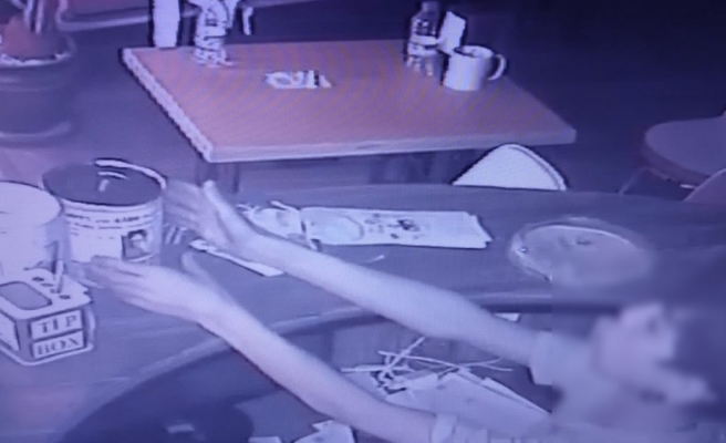 SMA hastası küçük kız için para toplanan kumbaraları çaldılar