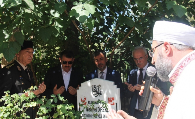 Şanlıurfa'da 15 Temmuz şehidi mezarı başında anıldı!