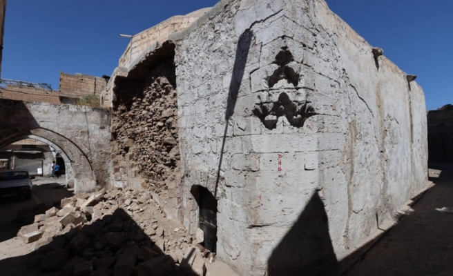 Urfa'da 300 yıllık hamamda çökme! Belediyeden açıklama