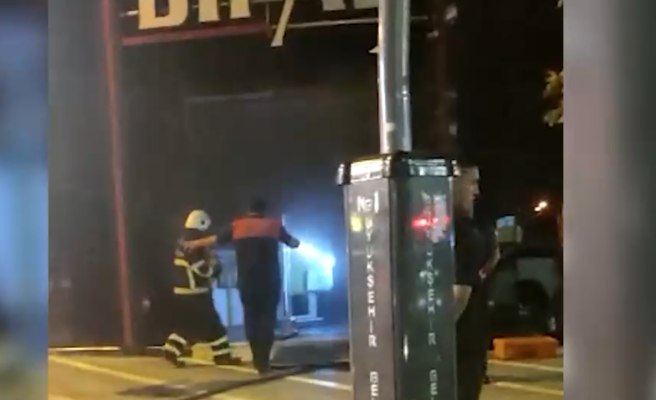 Urfa’da giyim mağazasında yangın!