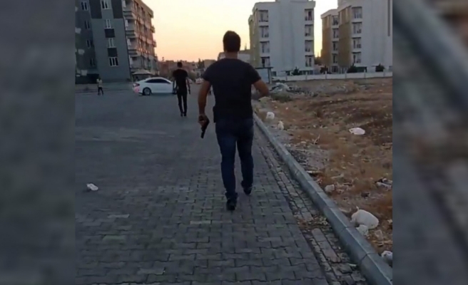 Urfa'da polis ve şüpheli arasında kovalamaca!