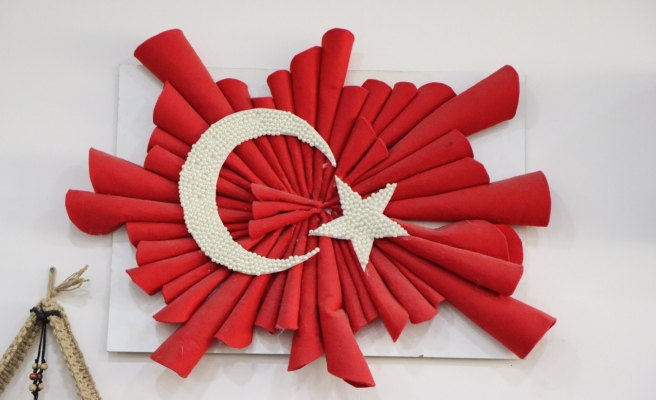 Kadınlar sanat öğrenip aile bütçelerine katkı sağlıyor