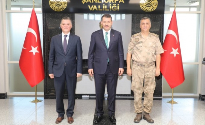 Doğuş ve Düz'den Vali Ayhan’a veda ziyareti