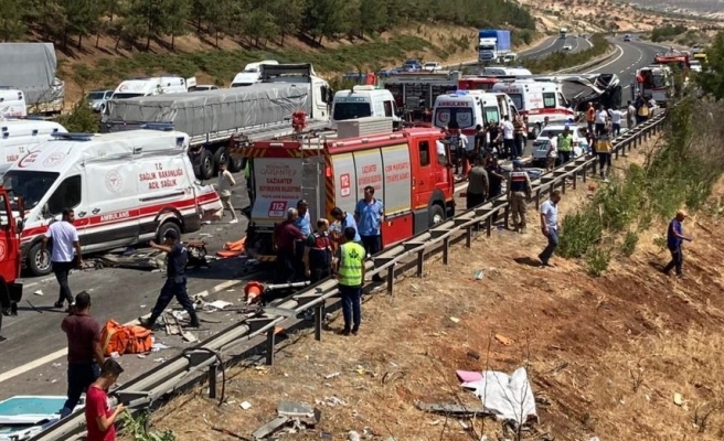 Katliam gibi kazada ölü sayısı arttı!