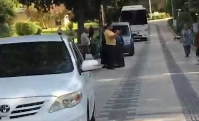 Urfa’da tarihi bölgeye araç park ettiler!