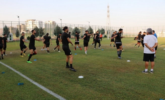 Şanlıurfasporlu futbolculardan taraftara çağrı
