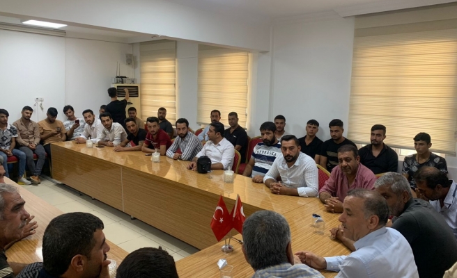 Urfa'da davulcular dertlerini AK Parti'ye anlattı