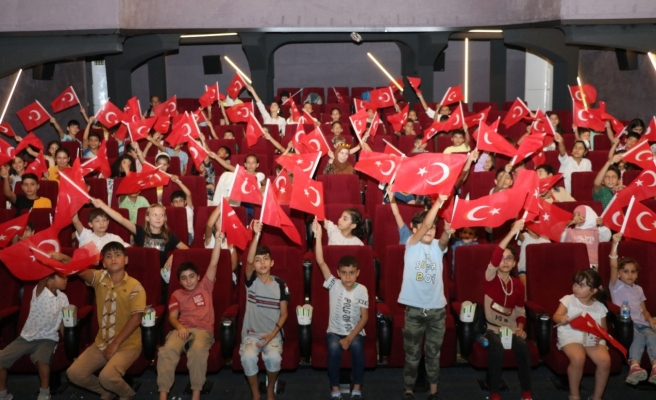 Urfalı çocuklar dijital sinemada film izledi