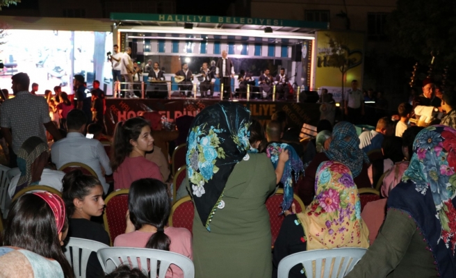 Haliliye'de belediyeden parkta konser