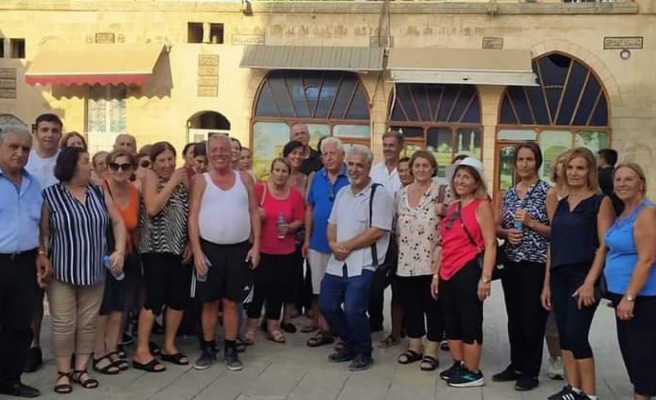 Süryani turistler 100 yıl sonra Urfa’ya geziye geldiler