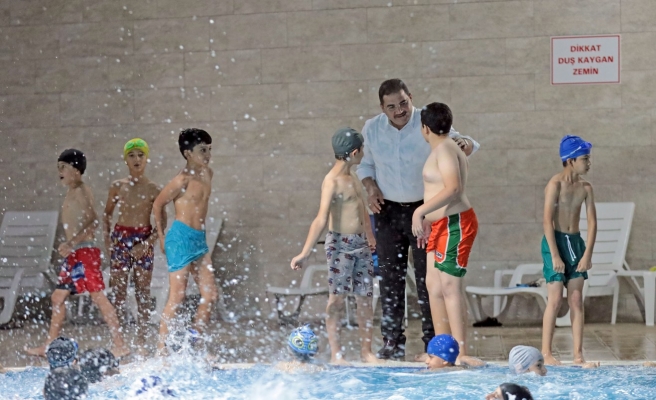 Haliliye’de yüzme kurslarında 2 bin 300 öğrenci eğitim aldı
