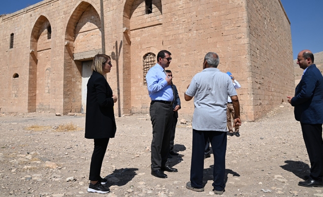 Vali Ayhan, tarihi kilisenin turizme kazandırılması için talimat verdi