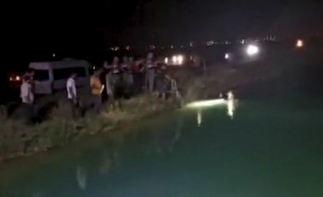 Urfa'da kanala atlayan genç için arama çalışması başlatıldı