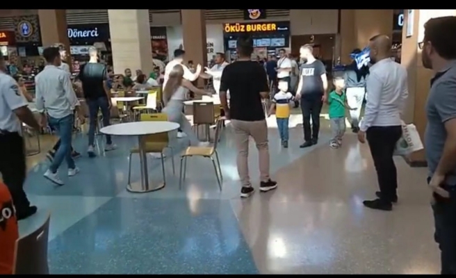 Urfa’da AVM’de kavga