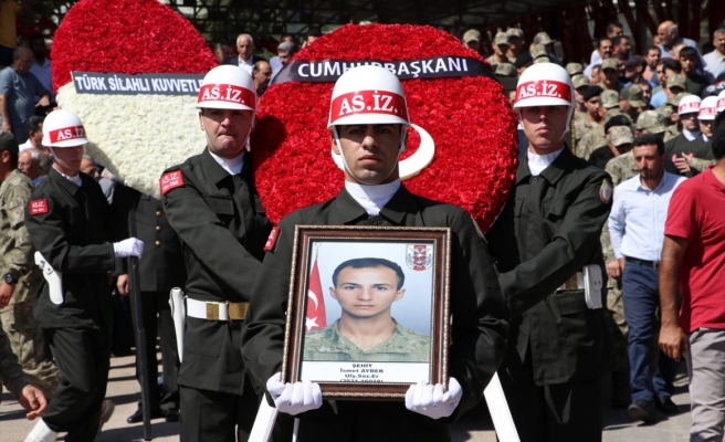 Suruç'ta şehit olan İsmet Aybek son yolculuğuna uğurlandı