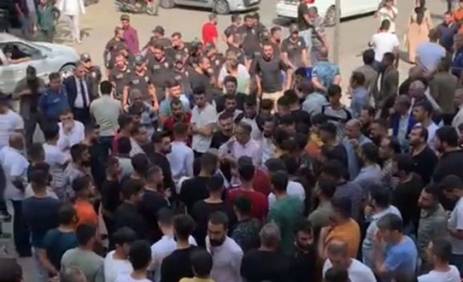 Kapaklı Pasajı'na polis operasyonu