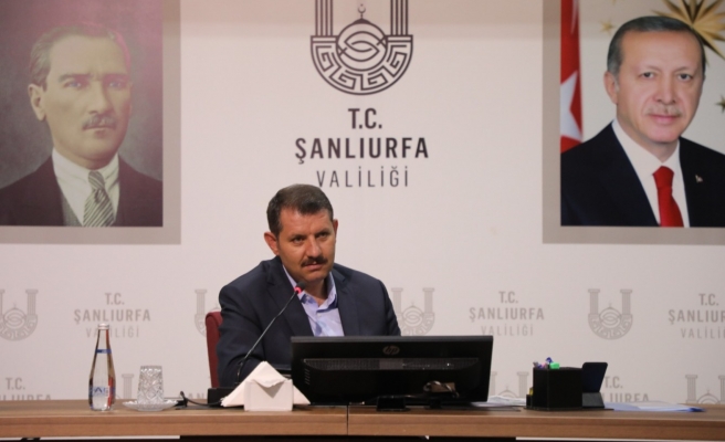 Vali Ayhan'dan muhtarlara: İmkanları seferber ederiz