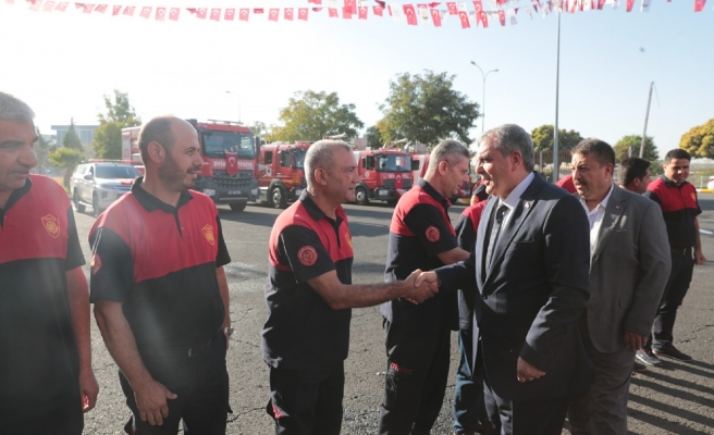 Beyazgül, itfaiye erlerine başarı diledi