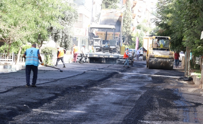 Haliliye’de ara sokaklarda asfalt çalışması