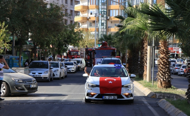 İtfaiyeden Urfa sokaklarında kortejli kutlama
