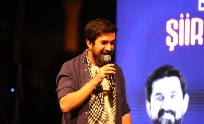Balıklıgöl Şiir Akşamları'nın son konuğu Serdar Tuncer oldu