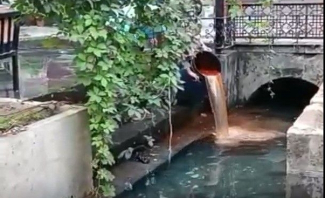 Gümrük Hanı’na atık su döken işletmeye kesilen ceza belli oldu