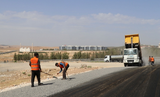Haliliye'de deforme olan yollarda asfalt çalışması