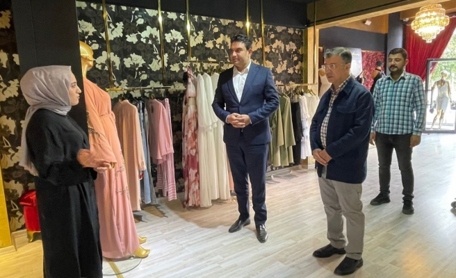 AK Parti Teşkilatı Urfa’da esnaf ve vatandaşla iç içe