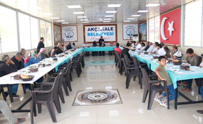 Yalçınkaya, engelli bireylerin taleplerini tek tek not aldı