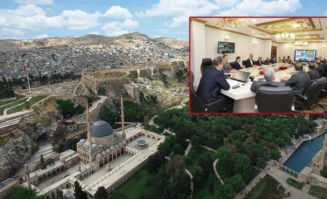 Urfa Valiliği'nde Balıklıgöl'deki sorunlar masaya yatırıldı