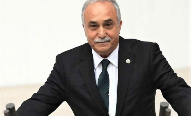 Fakıbaba, AK Parti üyeliğinden ve milletvekilliğinden istifa etti