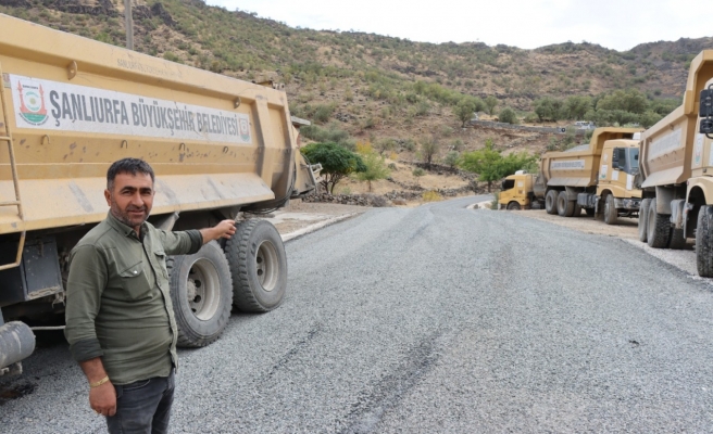 Siverek kırsalında yollar asfaltla kaplanıyor